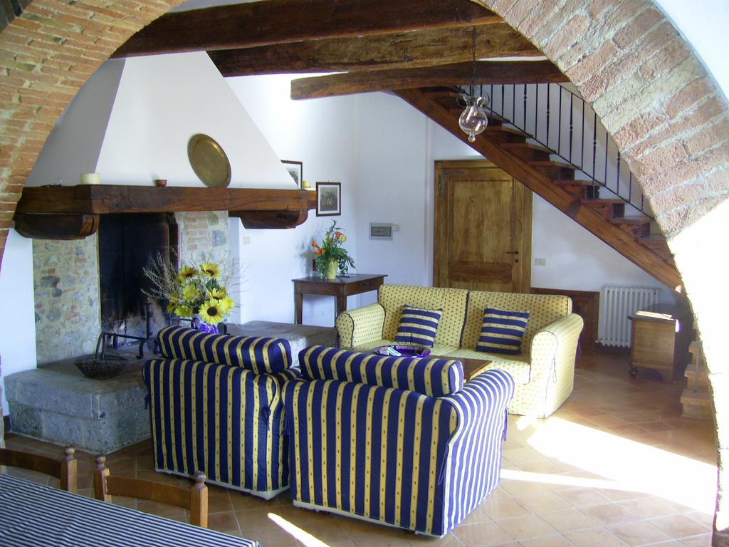 Agriturismo Fattoria Di Corsano Corsano  Oda fotoğraf